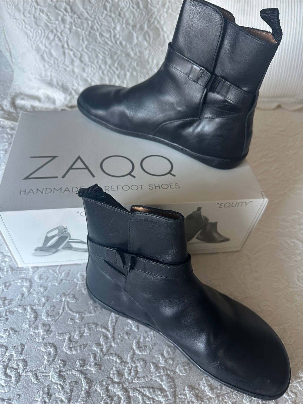 EUC Zaqq Riquet Buckle Boot Barefoot Boots Wide Toe Box, 40, in original box - Picture 6 of 16